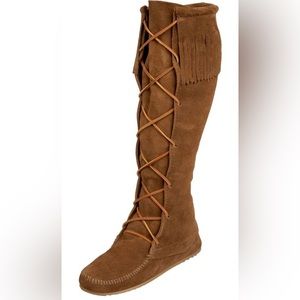 Minnetonka Women's Front Lace Knee High Boots!!!! BRAND NEW!